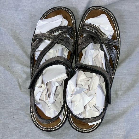 Naot size 41 sparkly bronze Sandals Velcro Ankle /toe Straps & Wedge sole - Picture 6 of 16